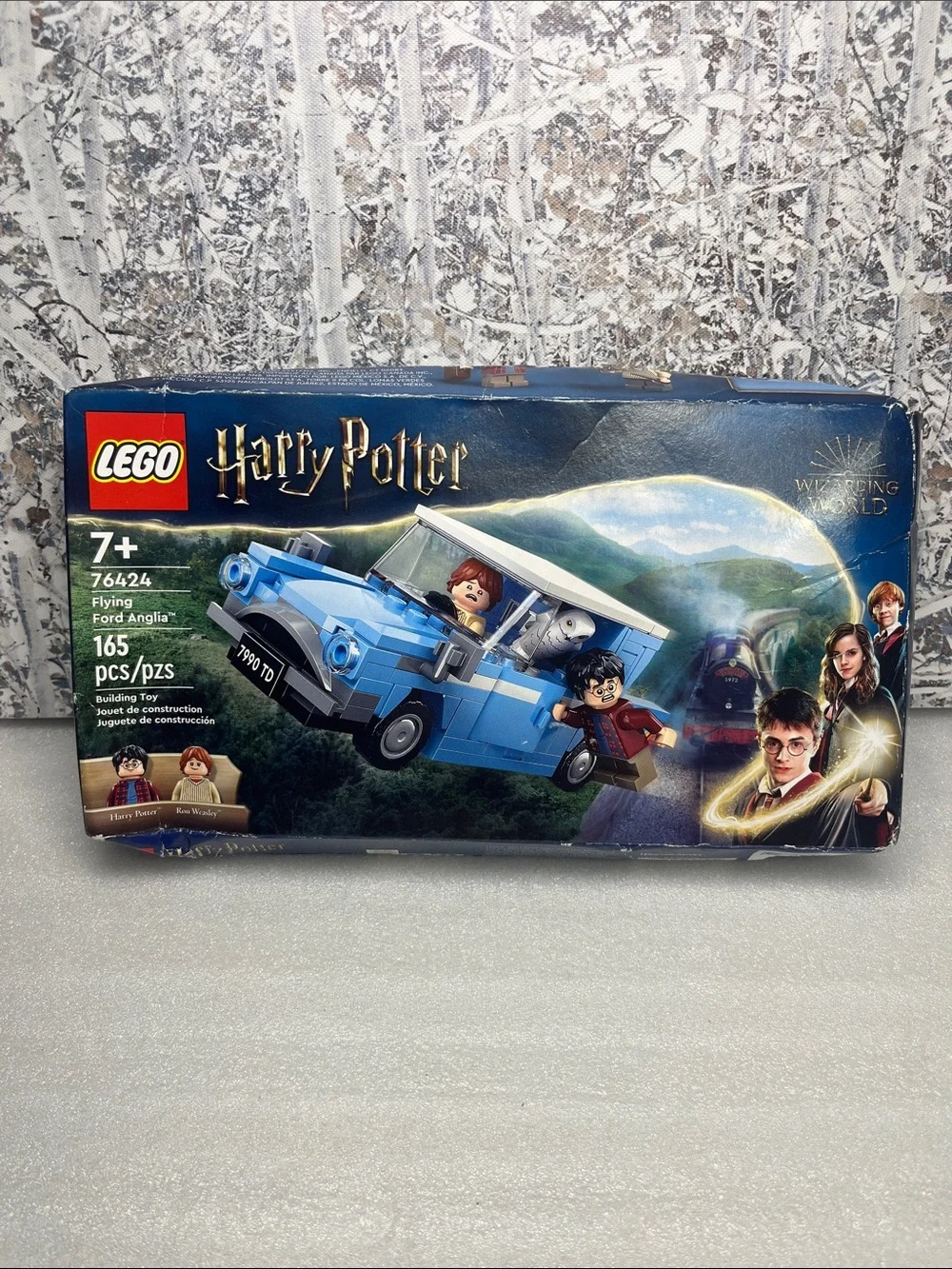 LEGO Harry Potter Flying Ford Anglia (set 76424)